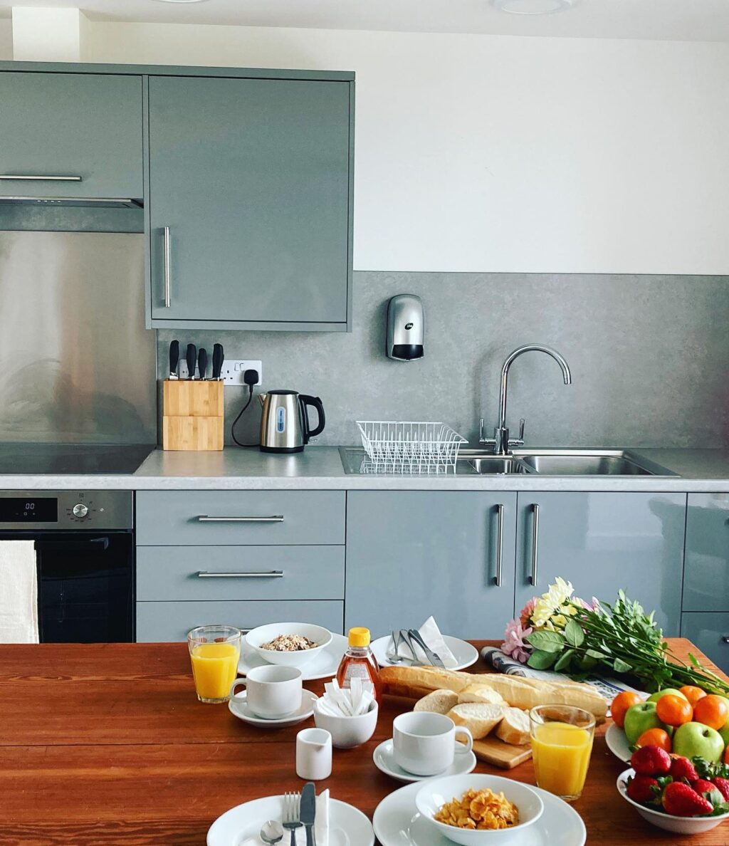 bhouse-kitchen4.jpg