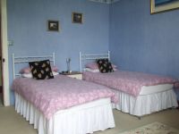 hillcrest-bedroom4.jpeg